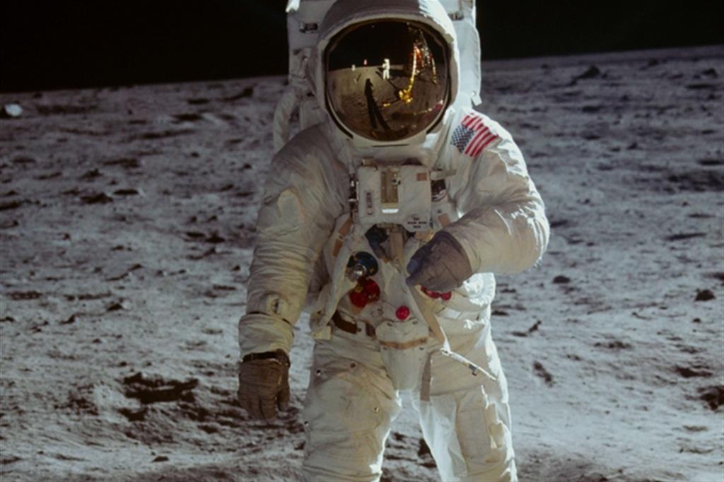 #SpaceTalk: Il giorno della Luna e… Beyond