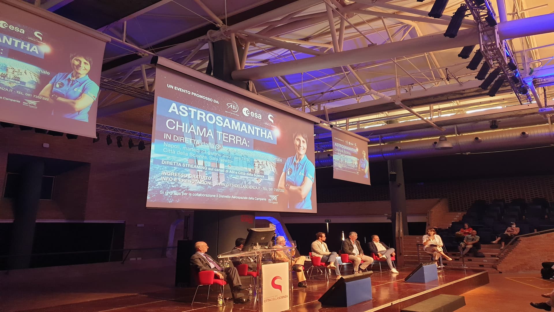ASI - AstroSamantha chiama Terra, collegamento con Città della Scienza