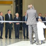 Il Taglio del Nastro