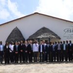 Foto di gruppo: presidente ASI con partecipanti al meeting